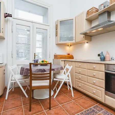 Apartman Da Vinci - Antique In The Old Town