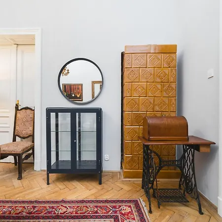 Da Vinci - Antique In The Old Town Апартаменты